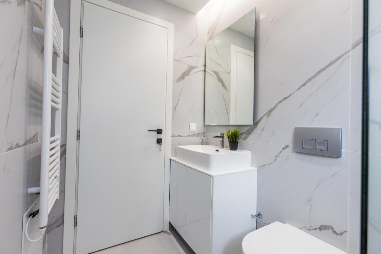 Varkiza Luxury Suites By Raise Vári 외부 사진