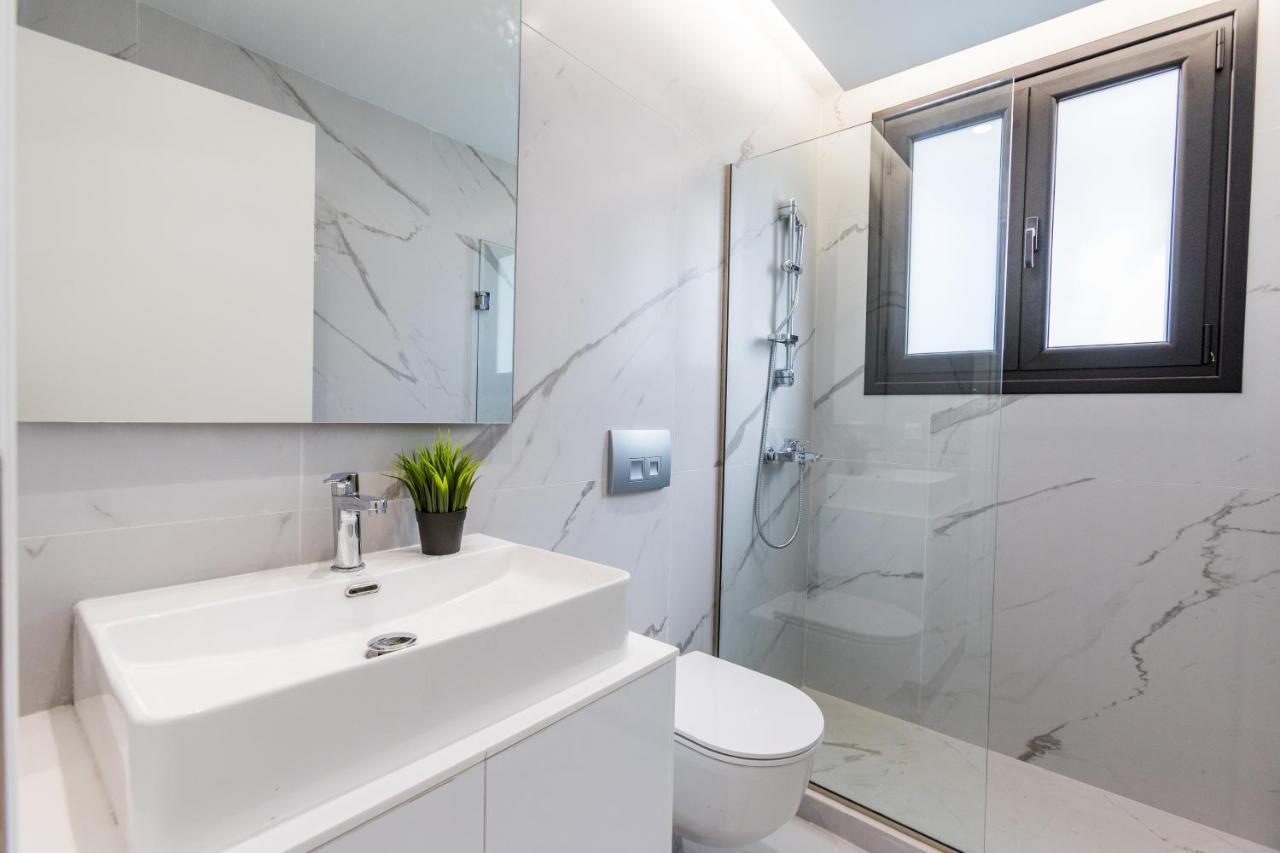Varkiza Luxury Suites By Raise Vári 외부 사진