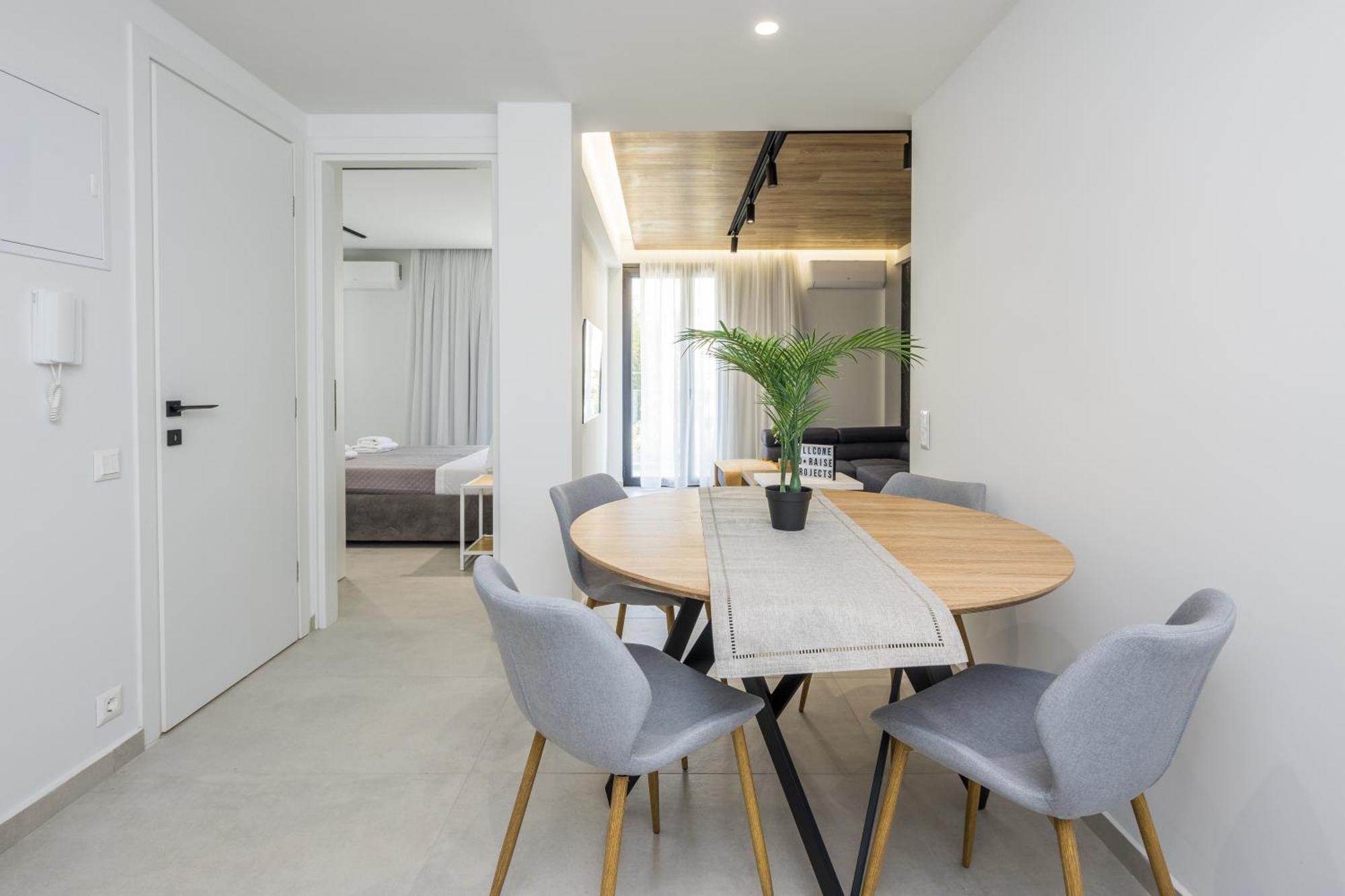 Varkiza Luxury Suites By Raise Vári 외부 사진