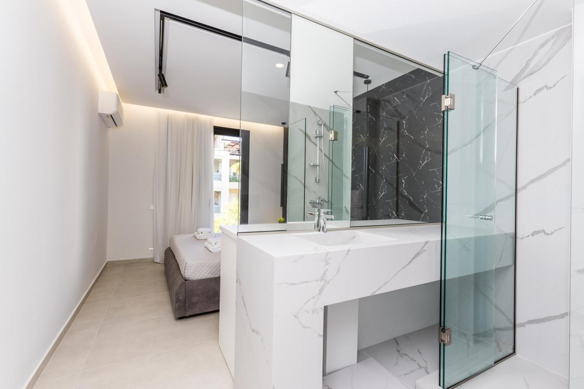 Varkiza Luxury Suites By Raise Vári 외부 사진